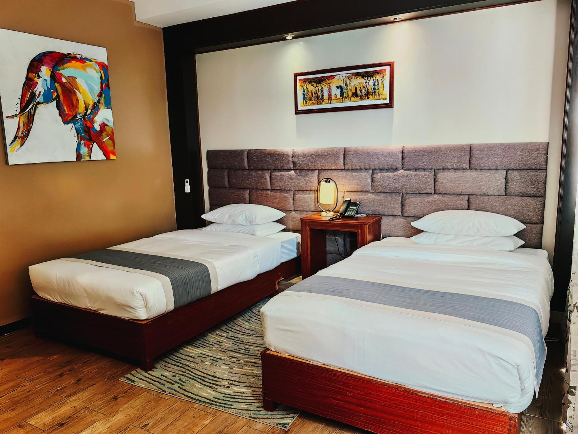 Great Hotel *